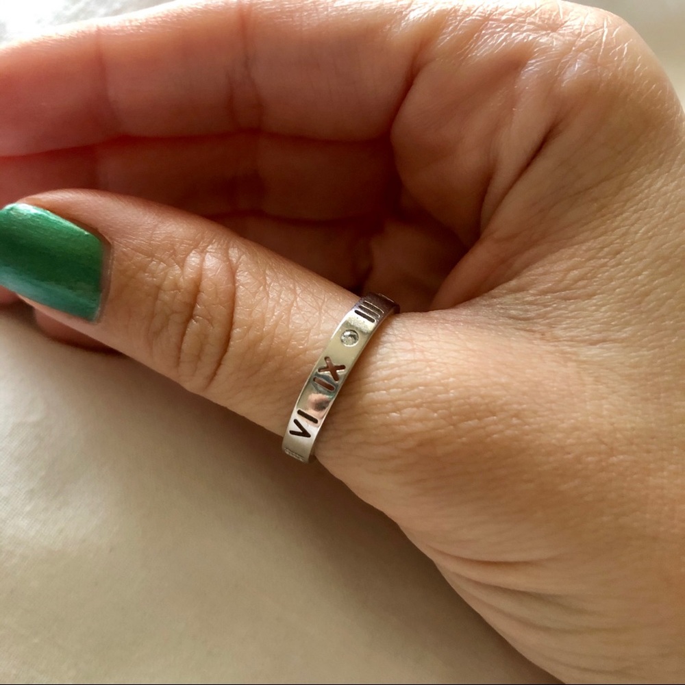 New! 🔗 Roman Numeral Ring 🔗 - Picture 2 of 2
